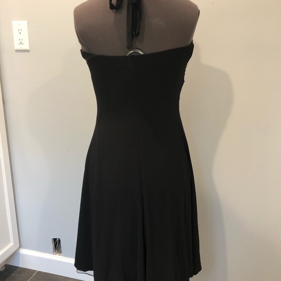 Beautiful sexy dress. Great for any occasion. - Picture 6 of 8